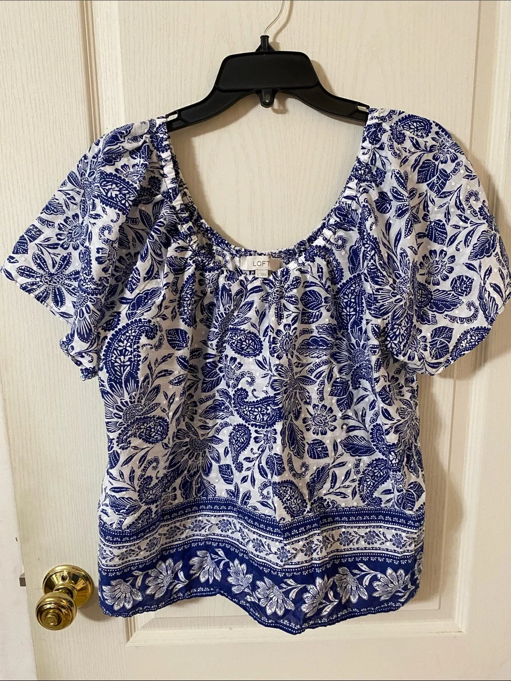 LOFT White and Blue Floral Paisley Peasant 100% cotton Blouse Size L
